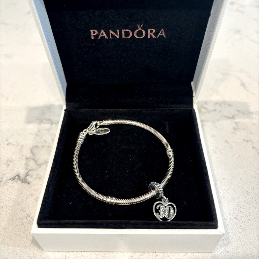 Authentic PANDORA Studded Clasp & Chain Bracelet w 30 Celebration Dangle Charm